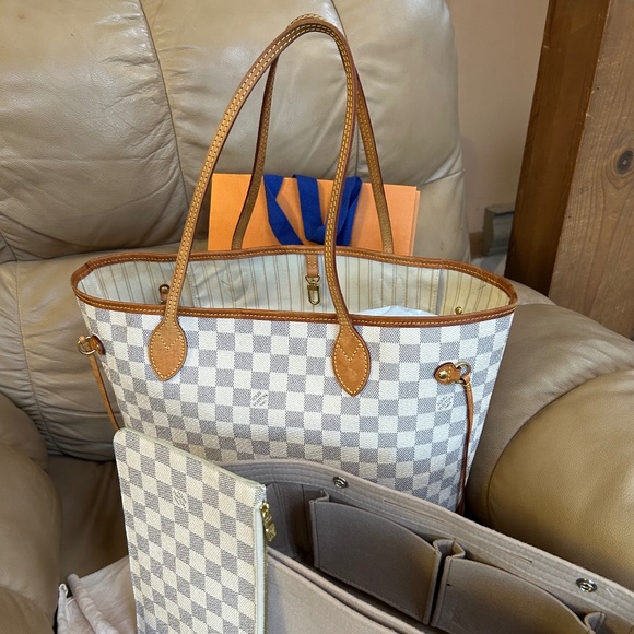 Louis Vuitton Handbags - FULL SET Louis Vuitton Neverfull Azur MM 🩵